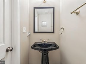 521 N Payne Street, Alexandria VA 22314