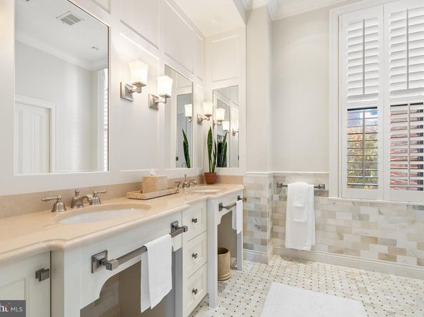 1601 28TH Street NW, Washington DC 20007