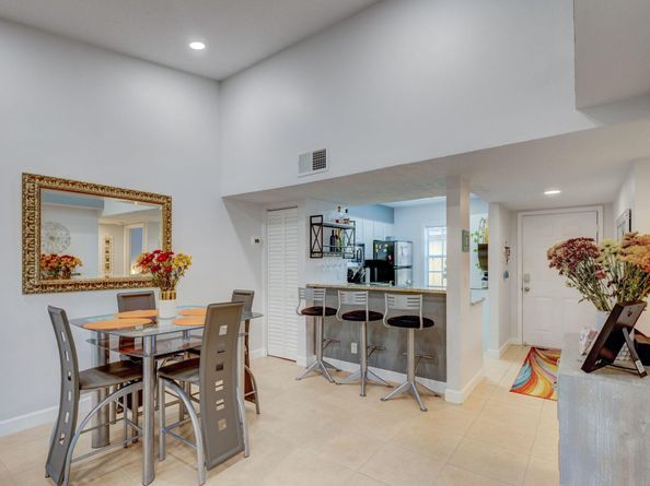 1040 Lake Shore Drive 202, Lake Park FL 33403