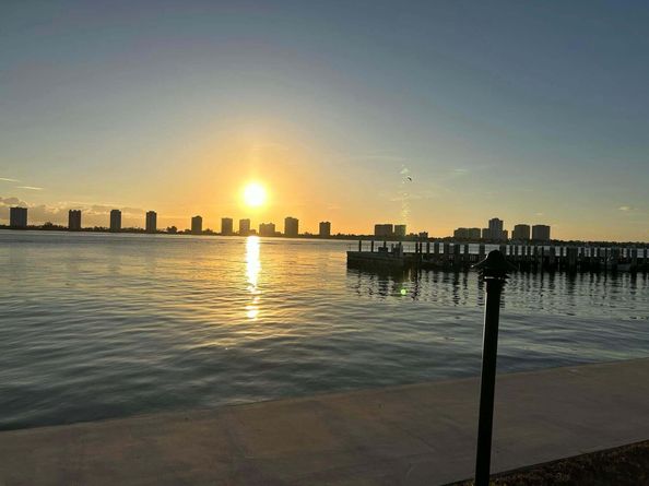 1040 Lake Shore Drive 202, Lake Park FL 33403