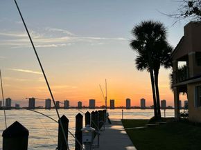 1040 Lake Shore Drive 202, Lake Park FL 33403