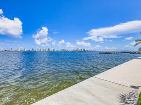 1040 Lake Shore Drive 202, Lake Park FL 33403