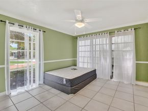 1110 SE 7th St, Deerfield Beach FL 33441