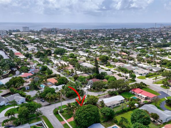 1110 SE 7th St, Deerfield Beach FL 33441