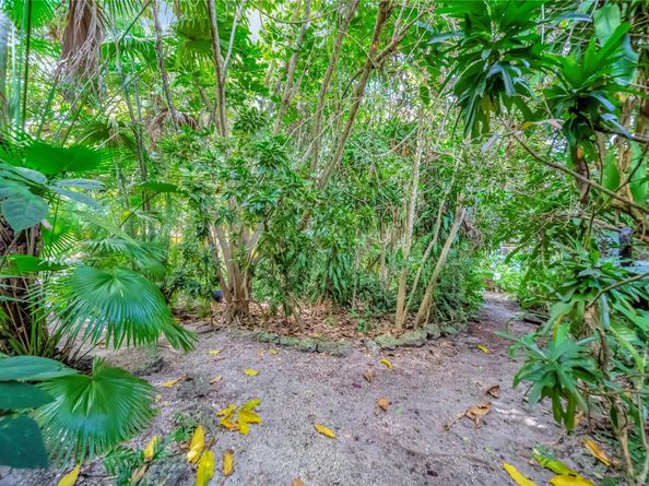 5900 Cypress Rd, Plantation FL 33317