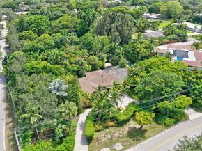 5900 Cypress Rd, Plantation FL 33317
