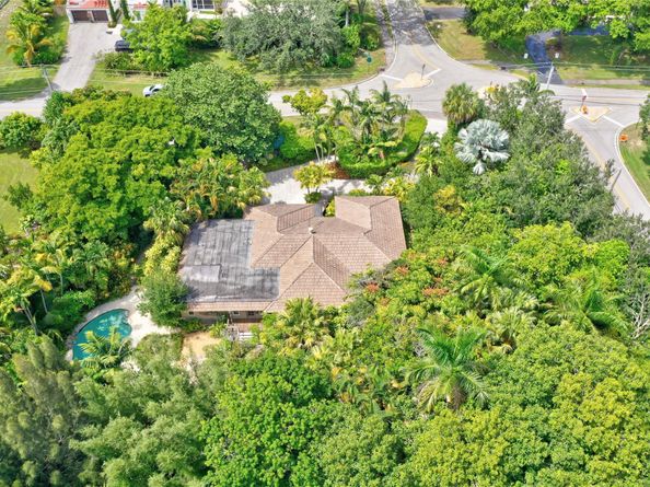 5900 Cypress Rd, Plantation FL 33317