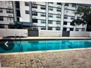 2701 Riverside Dr 208B, Coral Springs FL 33065