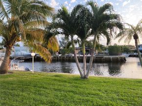 1100 Pine Dr 108, Pompano Beach FL 33060