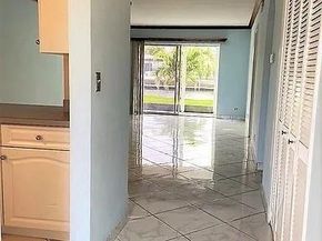 1100 Pine Dr 108, Pompano Beach FL 33060