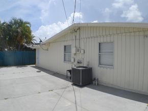 377 NW Nw 49th Street Street, Fort Lauderdale FL 33309