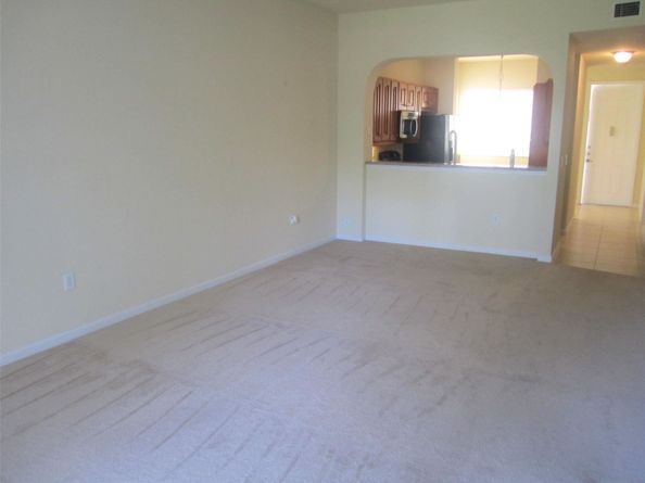 3500 Oaks Clubhouse Dr 104, Pompano Beach FL 33069