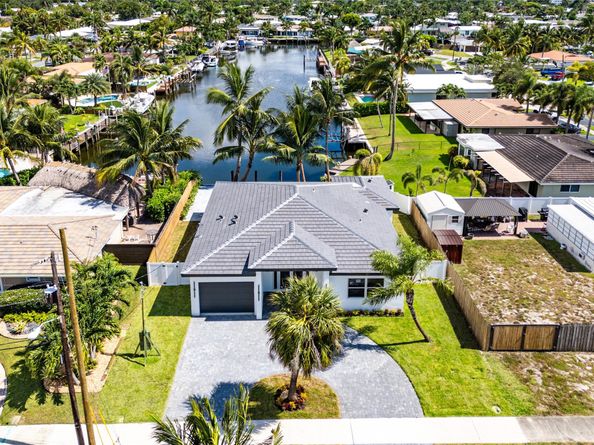 171 SE 4th Ct, Pompano Beach FL 33060