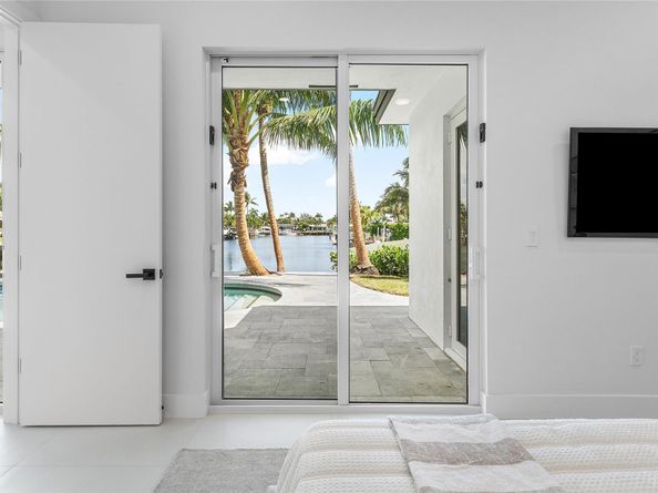 171 SE 4th Ct, Pompano Beach FL 33060