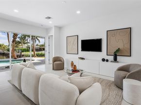 171 SE 4th Ct, Pompano Beach FL 33060