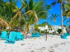 33 E Easy Street E, Hypoluxo FL 33462
