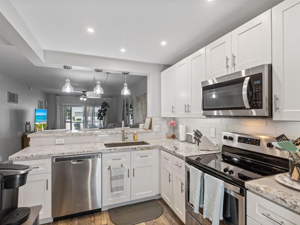 4117 Bougainvilla Dr 102, Lauderdale By The Sea FL 33308