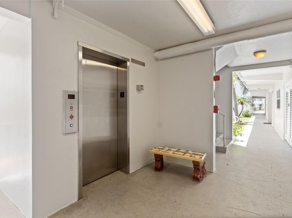 4117 Bougainvilla Dr 102, Lauderdale By The Sea FL 33308