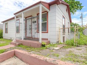 822 30th Court, West Palm Beach FL 33407