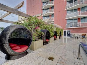 1551 N Flagler Drive 1102, West Palm Beach FL 33401