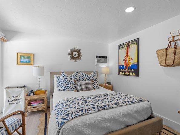 528 32nd Street, West Palm Beach FL 33407