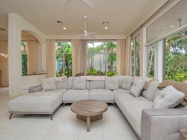 7837 Villa D Este Way, Delray Beach FL 33446
