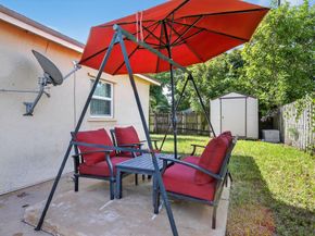 560 NW 21st Ct, Pompano Beach FL 33060