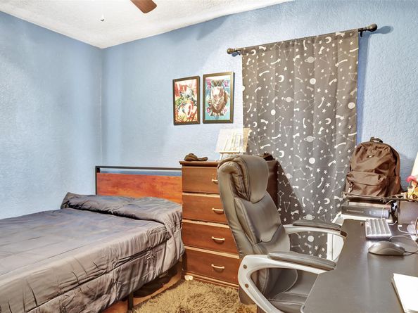 560 NW 21st Ct, Pompano Beach FL 33060