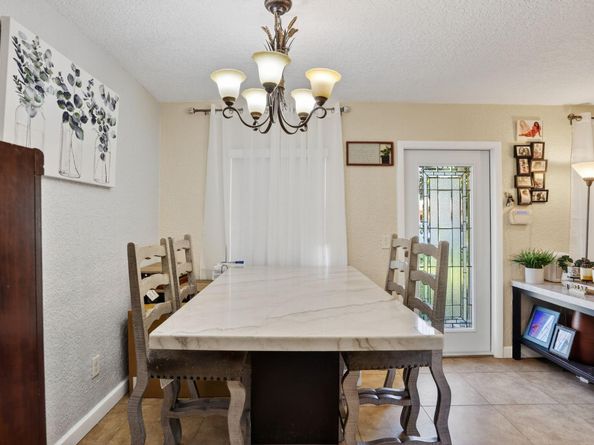 560 NW 21st Ct, Pompano Beach FL 33060