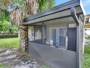 560 NW 21st Ct, Pompano Beach FL 33060