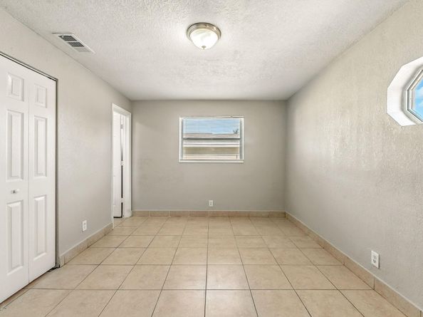 3751 NW 8th Pl, Lauderhill FL 33311