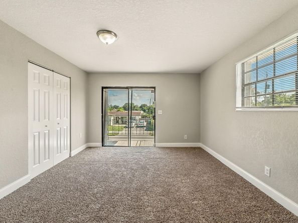 3751 NW 8th Pl, Lauderhill FL 33311