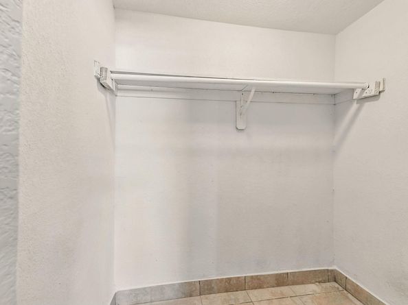 3751 NW 8th Pl, Lauderhill FL 33311