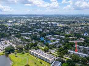 2701 Nassau Bnd D2, Coconut Creek FL 33066