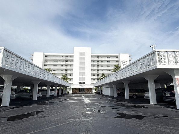 401 Lake Shore Drive 801, Lake Park FL 33403