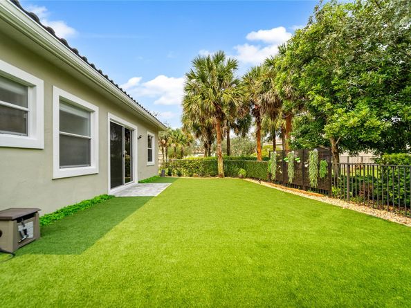 7284 NW 116th Way, Parkland FL 33076