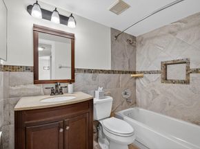 Undisclosed Address #RX-11117965, Oakland Park FL 33309
