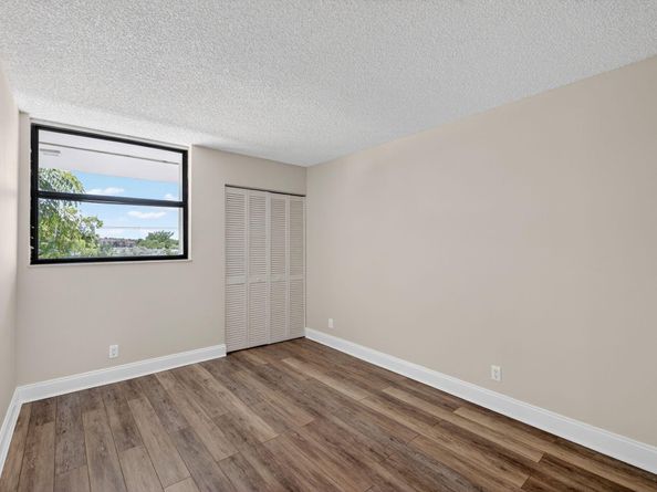 Undisclosed Address #RX-11117965, Oakland Park FL 33309