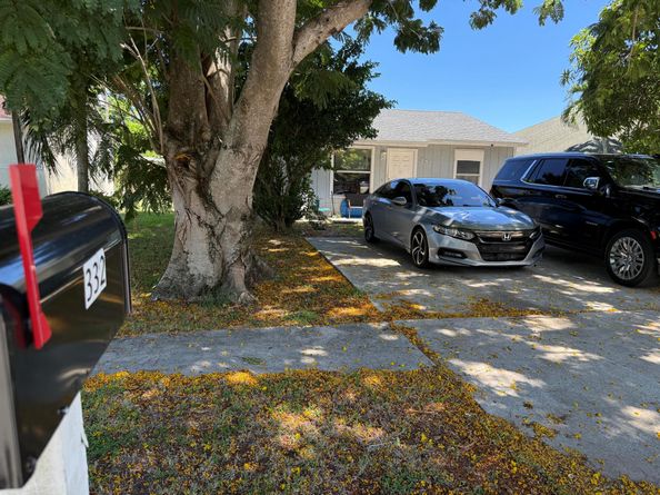 332 Fleming Avenue, Greenacres FL 33463