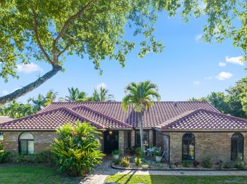 5172 NW 84th Road