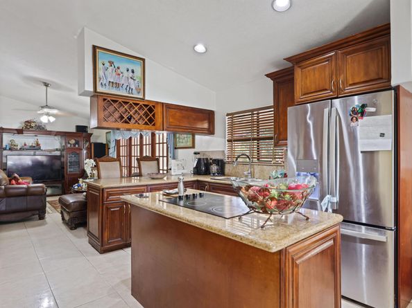 5172 NW 84th Road, Coral Springs FL 33067