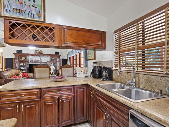 5172 NW 84th Road, Coral Springs FL 33067