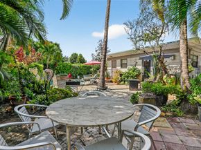 1401-1403 NE 13th St, Fort Lauderdale FL 33304