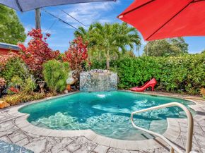 1401-1403 NE 13th St, Fort Lauderdale FL 33304