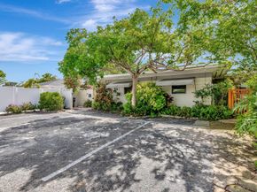 1401-1403 NE 13th St, Fort Lauderdale FL 33304
