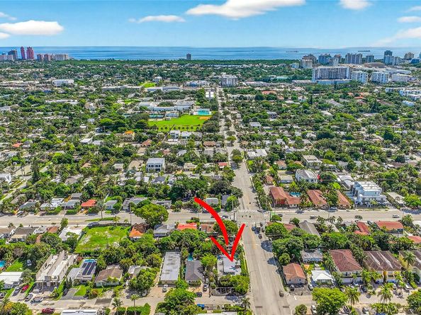 1401-1403 NE 13th St, Fort Lauderdale FL 33304