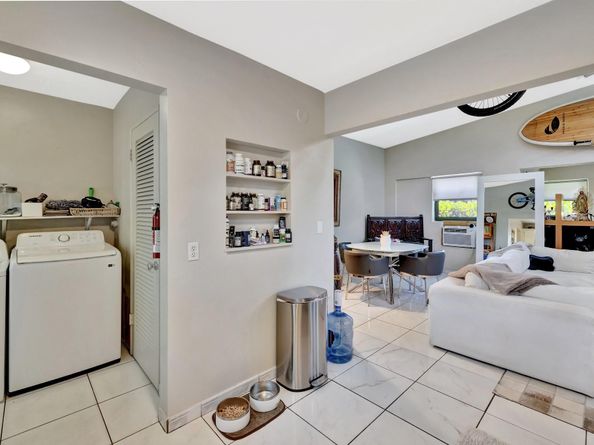1401-1403 NE 13th St, Fort Lauderdale FL 33304