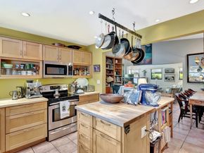 1401-1403 NE 13th St, Fort Lauderdale FL 33304