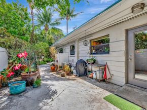 1401-1403 NE 13th St, Fort Lauderdale FL 33304