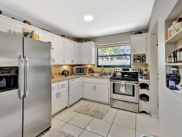 1401-1403 NE 13th St, Fort Lauderdale FL 33304